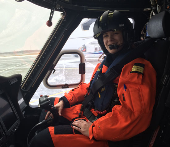 Allison Rumbolt | Pilote d’hélicoptère