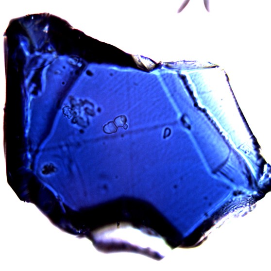Image agrandie d’un cristal de ringwoodite