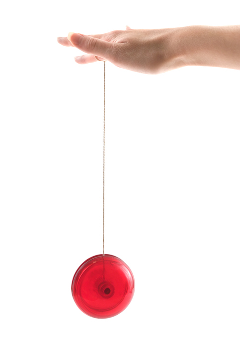 Un yo-yo monte et descend