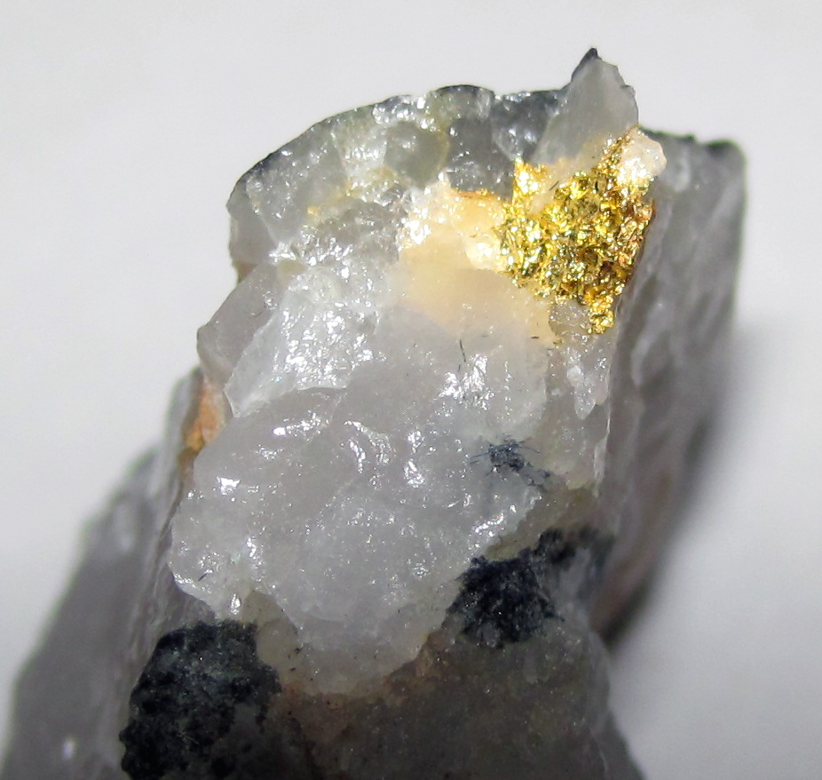 De l'or dans un morceau de quartz du Manitoba