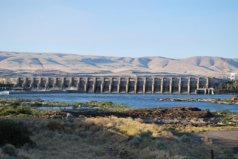 Barrage de The Dalles sur la rivière Columbia en Oregon