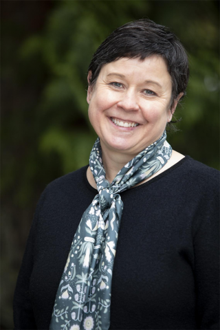 Dr. Deborah Saucier, administratrice 
